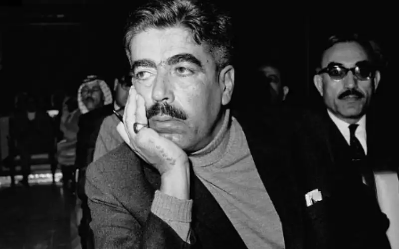 عن وصفي تل ما زال حيا..