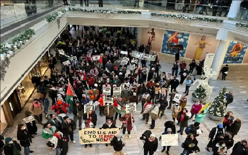 تظاهرات حاشدة بمدن أمريكية تضامنا مع