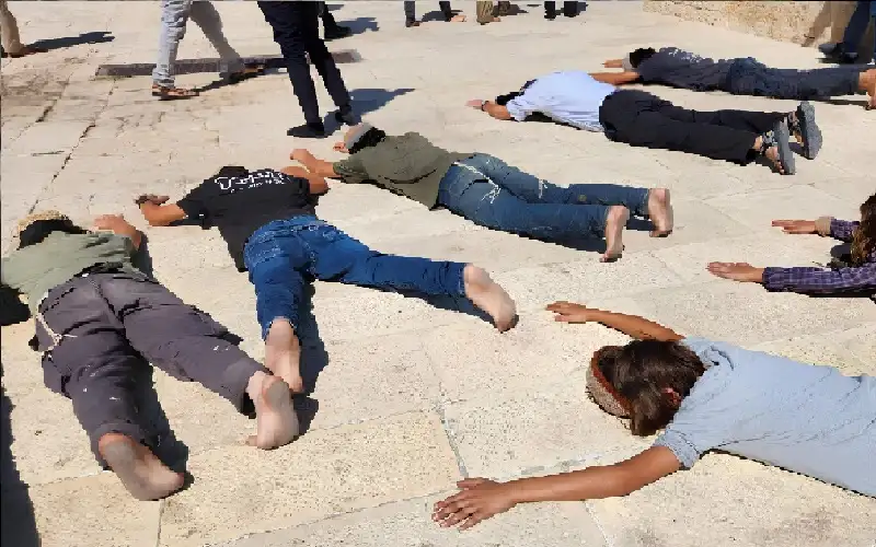 السجود الملحمي: كيف وظفوا طقسا مندثرا