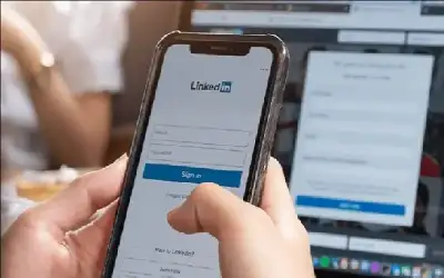 نصف منشورات لينكد إن مكتوبة بالذكاء