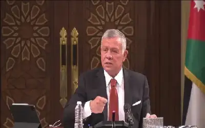 الملك يغادر في زيارة خاصة تتبعها