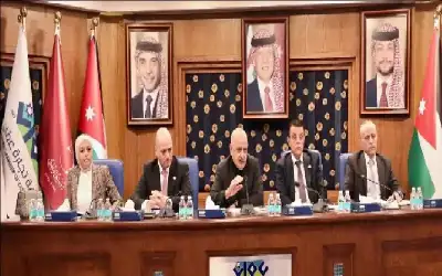 الهيئة العامة لتجارة عمان تقر التقريرين