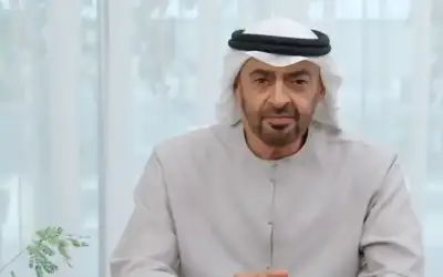 الرئيس الإماراتي يؤكد وقوف بلاده مع