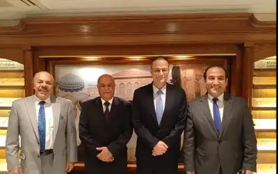 المقاولين تبحث مع محافظ البنك المركزي