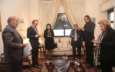 الأردنيون والأتراك نسايب .. خطوبة السفير
