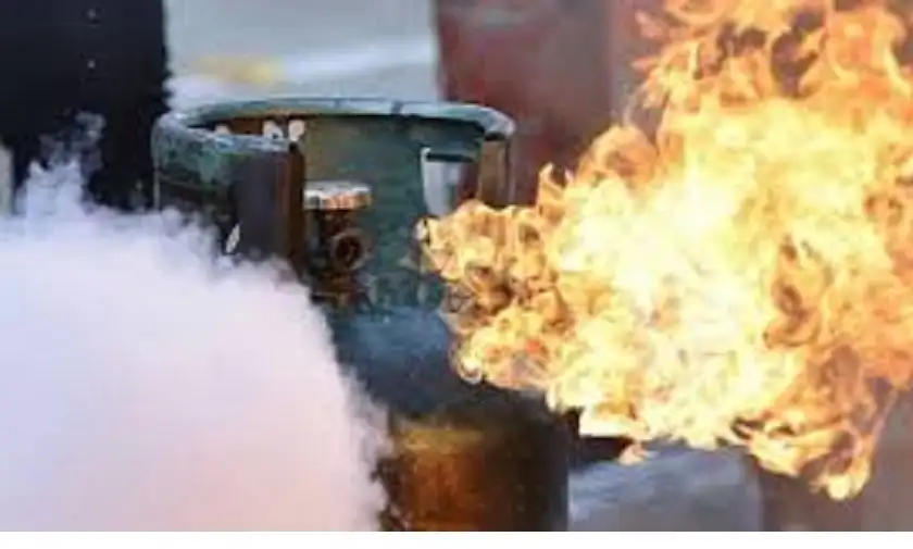 انفجار 5 أسطوانات غاز في (بركس