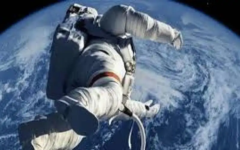 ناسا تبحث عن أفكار لإنقاذ رائد