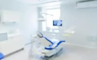 منع أطباء الأسنان من نشر الإعلانات