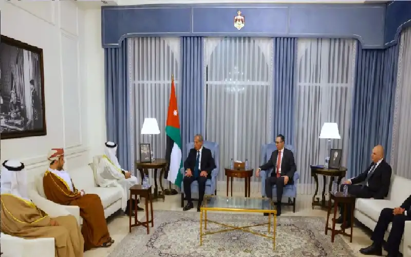 حسان يؤكد أهمية تعزيز التعاون بين