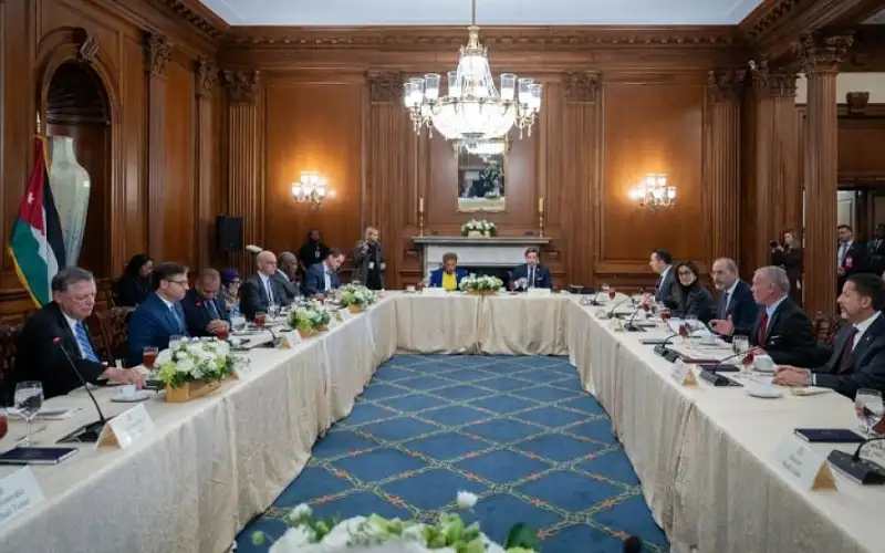 الملك: الفشل بوقف الحرب على غزة