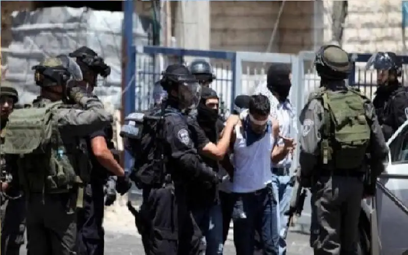 اعتقال 4 شبان من عنبتا شرق