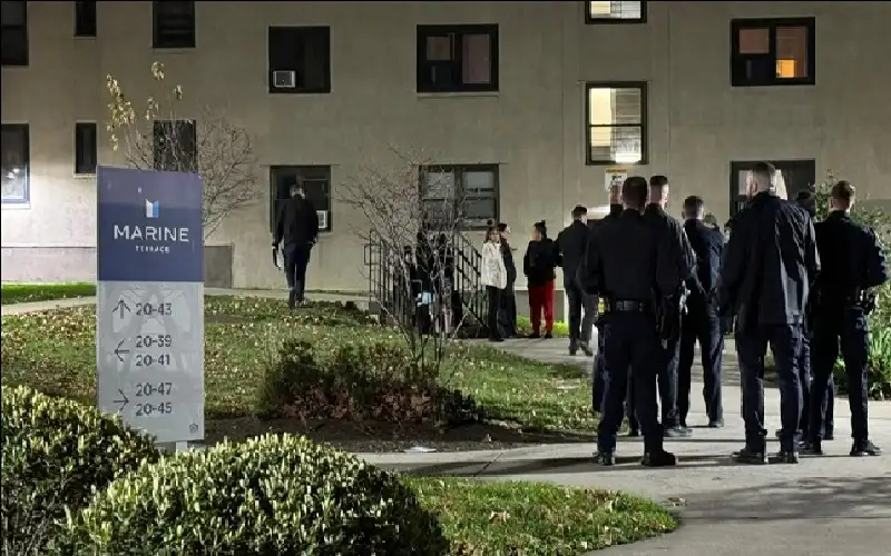 أمريكية تسامح ابنها بعدما رماها من