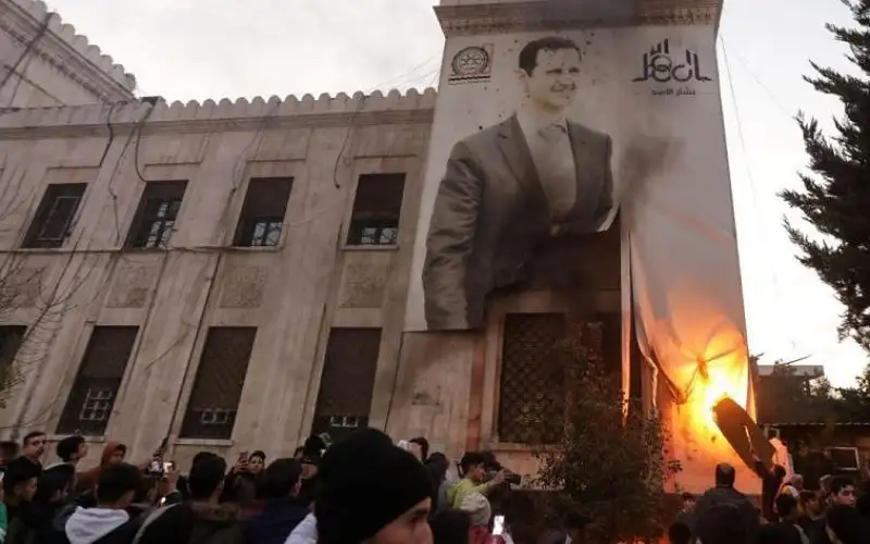 البث الإسرائيلية: إسرائيل تستعد لانهيار نظام