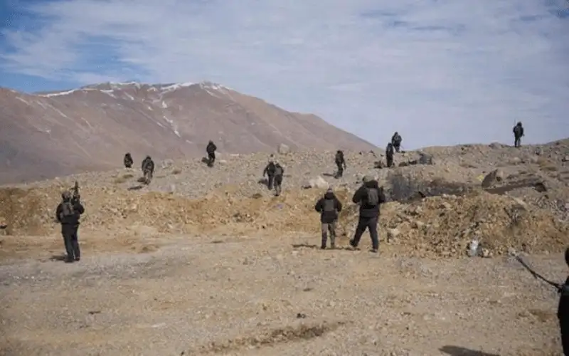 إعلام عبري: إسرائيل استهدفت 100 موقع