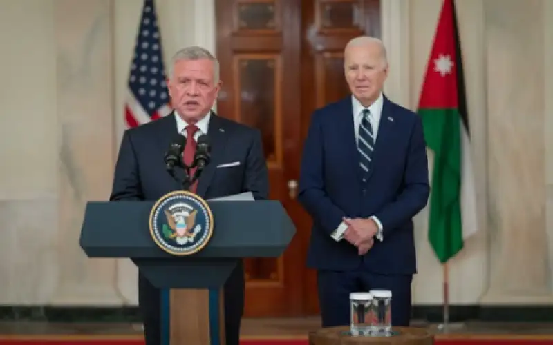 الملك لبايدن: ضرورة حماية أمن سوريا