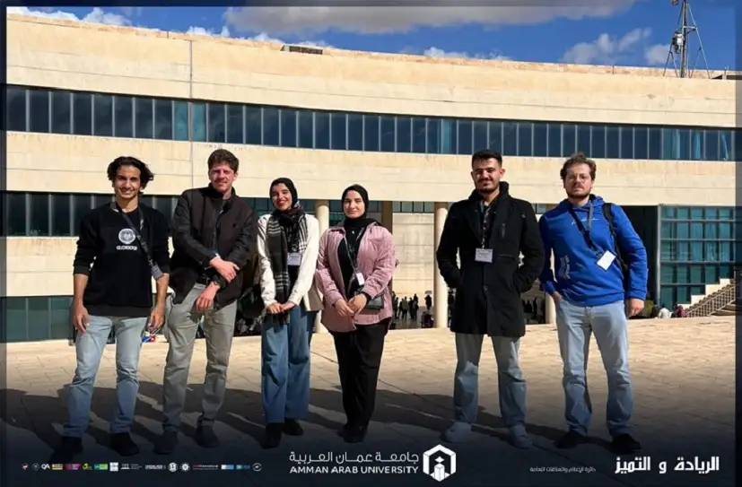 طلبة عمان العربية يشاركون في إطلاق