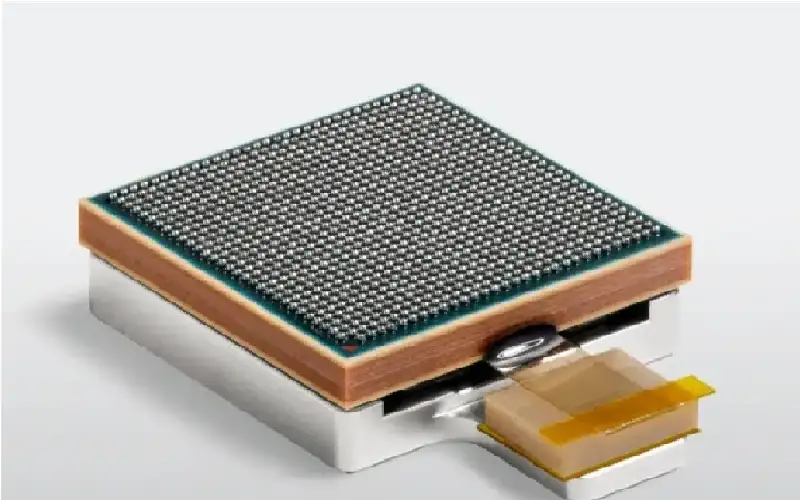 رقائق ضوئية تسرع تدريب الذكاء الاصطناعي