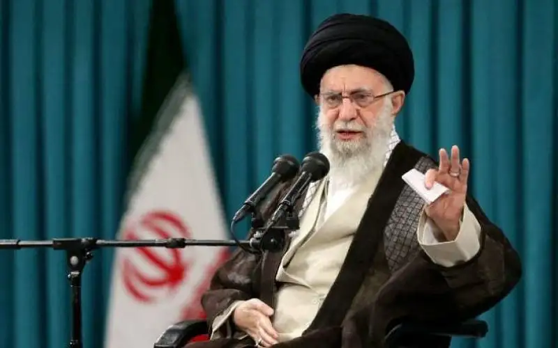 خامنئي يعلق على سقوط الأسد: خطة