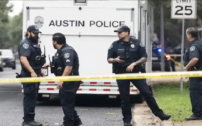 اعتقال والدين قتلا طفلتهما بحبسها في