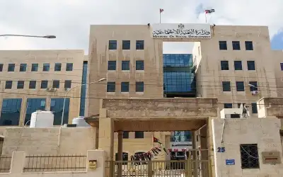 6 وفيات و60 إصابة بحريق في