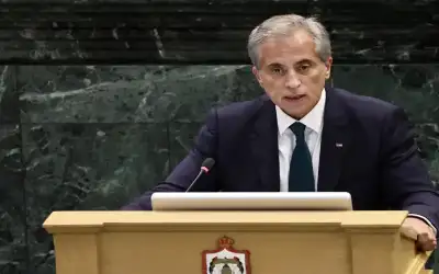 رئيس الوزراء في مستشفى البشير لزيارة