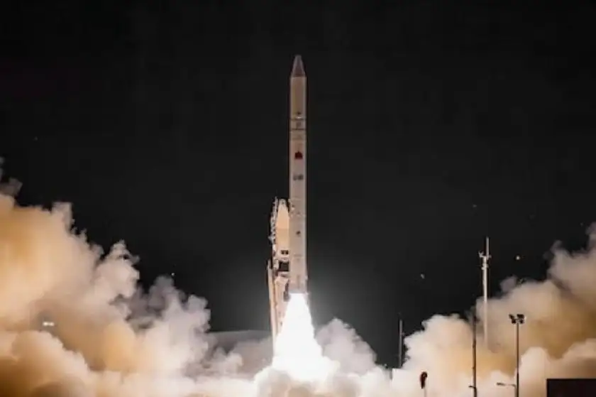 الصين تطلق 5 أقمار صناعية ليزرية