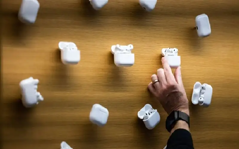 للمرة الأولى.. آبل تبدأ تصنيع سماعات