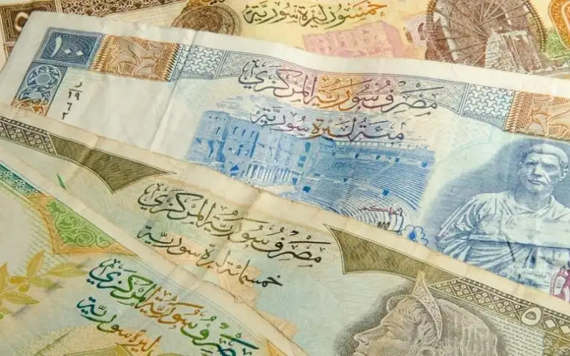 ارتفاع الليرة السورية مقابل الدولار