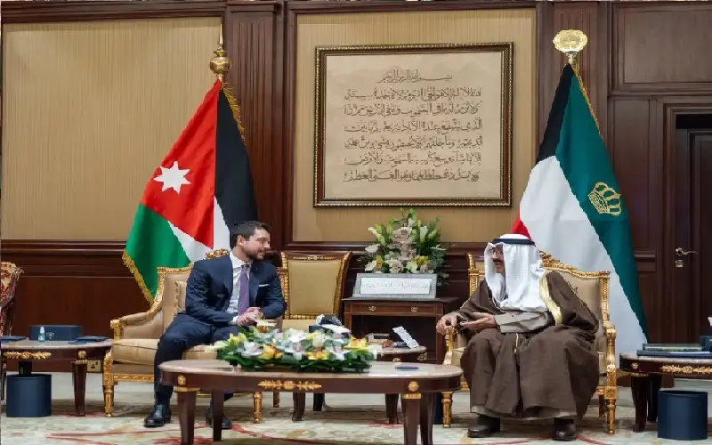 ولي العهد وأمير الكويت يؤكدان ضرورة