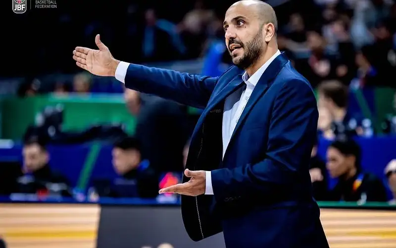 إنهاء خدمات مدرب المنتخب الوطني لكرة