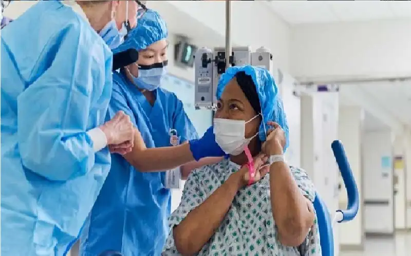 ثالث جراحة عالميا لزراعة كلية حيوان