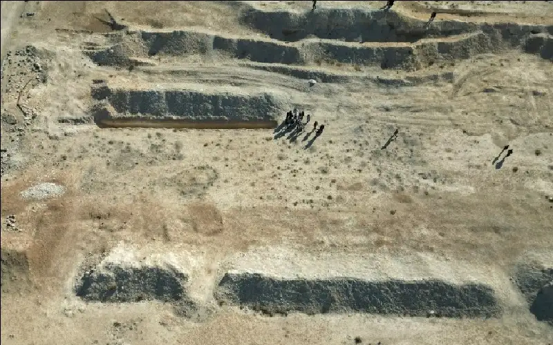 مسؤول أميركي: مقابر جماعية بسوريا تكشف