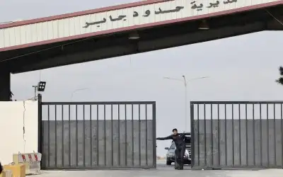 نشاط على معبر جابر بعد السماح