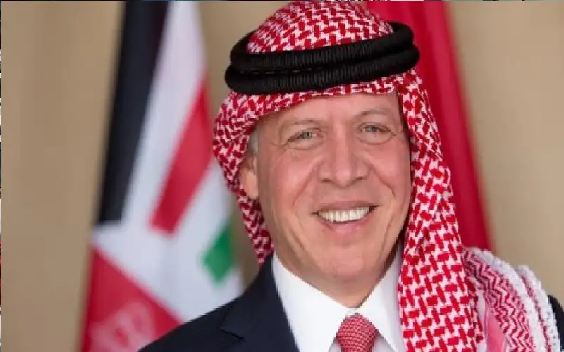 الملك يغادر أرض الوطن في زيارة