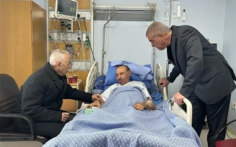 العيسوي يزور الشيخ الحديد بتوجيهات ملكية