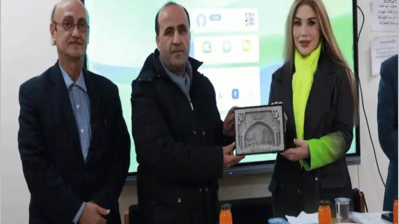 الكاتبان السهيل والداوود يناقشان أدب الطفل