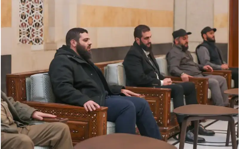 الشرع يناقش مع الفصائل شكل المؤسسة