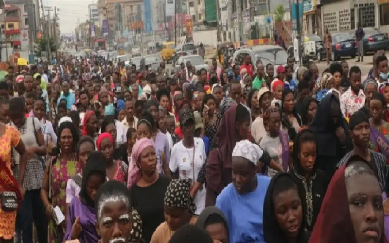 23 قتيلا في نيجيريا بسبب تدافع