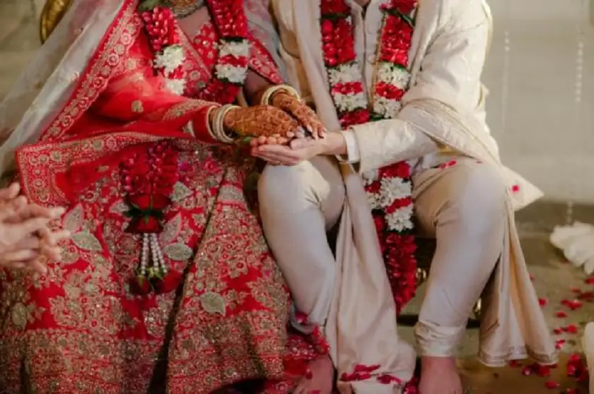 تهمة الضلوع في زيجات أطفال ..