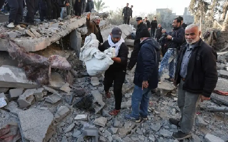 شهداء وجرحى في قصف للاحتلال على