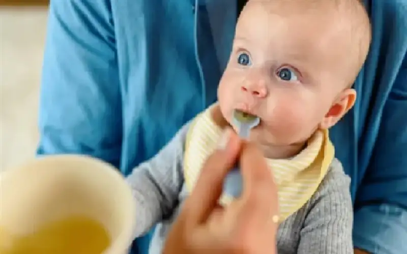 تحذير عاجل من ملاعق الأطفال على