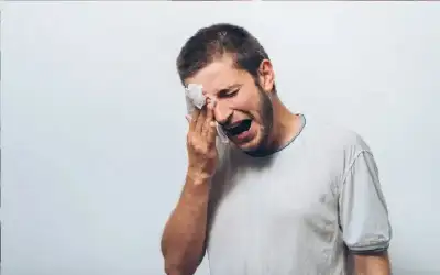 لهذا السبب تبكي المرأة أكثر من