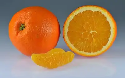 25 طنا من لب البرتقال غير