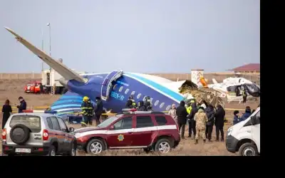 نجاة 32 شخصا في تحطم طائرة