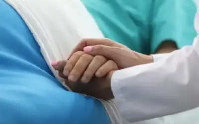 علامات على السرطان لدى المرأة يمكن