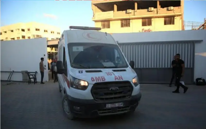 قوات الاحتلال الإسرائيلي تحرق مستشفى كمال