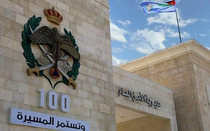 القبض على 4 أشخاص قاموا بالاعتداء