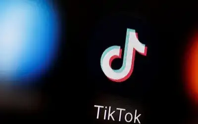 ترامب يطلب من المحكمة العليا تأجيل