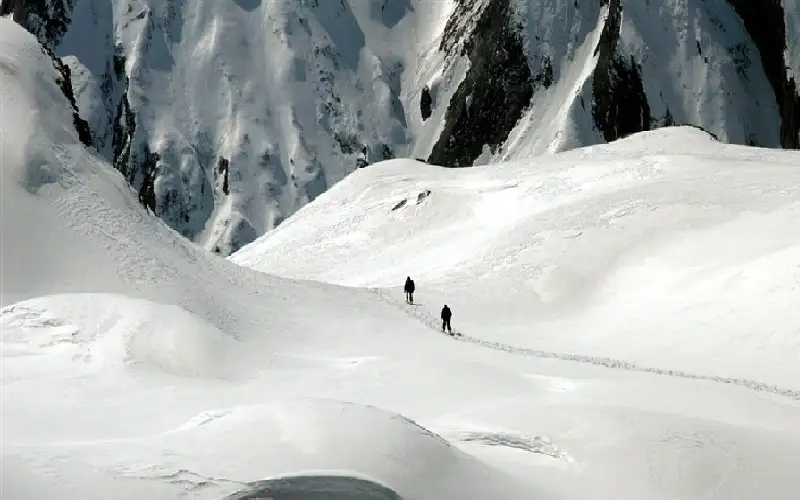 انهيار جليدي يودي بحياة متسلقين إيطاليين