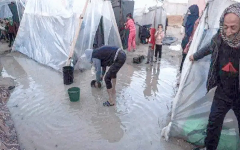 هل تحول الريح الى خناجر.. مات